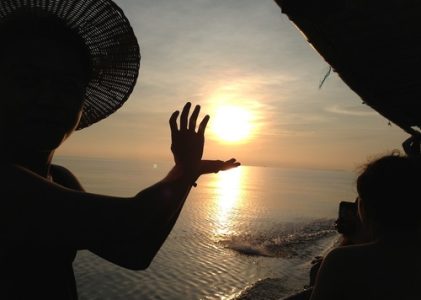 Traveling Indonesia with Mission: “Ransel Kosong Karimunjawa dan Indahnya Hidup Bahagia”